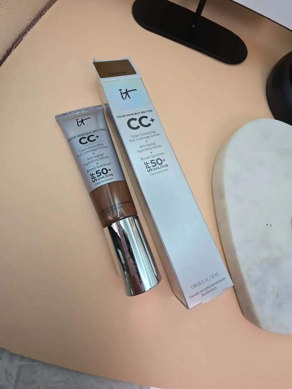 IT Cosmetics CC+ Cream Deep Bronze Size 1.08 fl oz